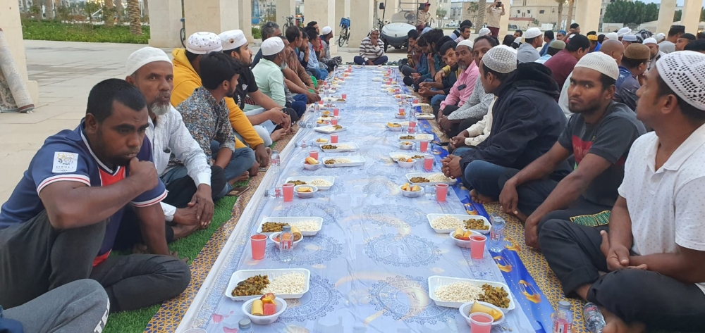 ”إفطار صائم“ يجمع مختلف الجاليات في وسط العوامية