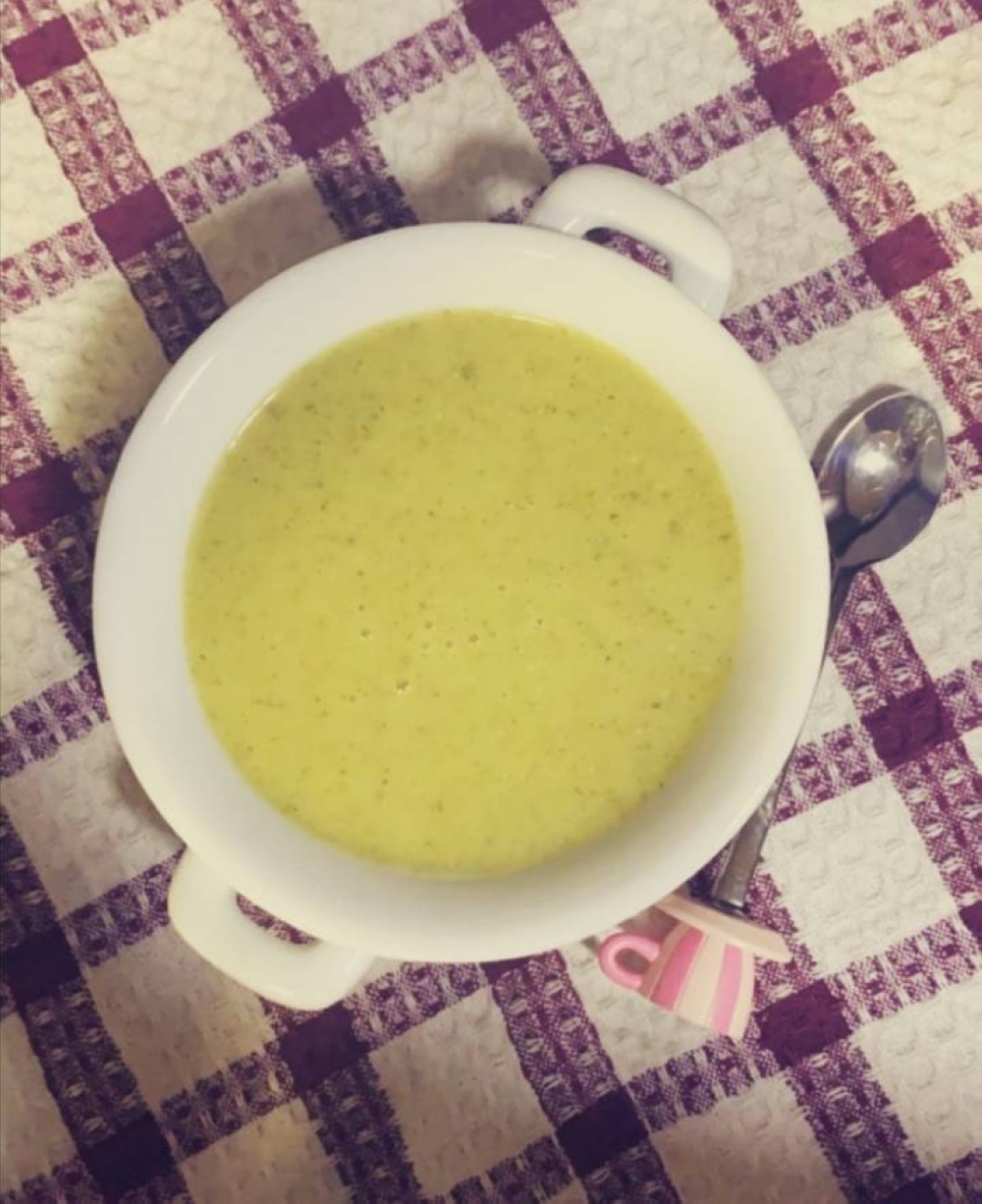 شوربة الشوفان منخفضة السعرات الحرارية وغنية بالمعادن (اليوم)