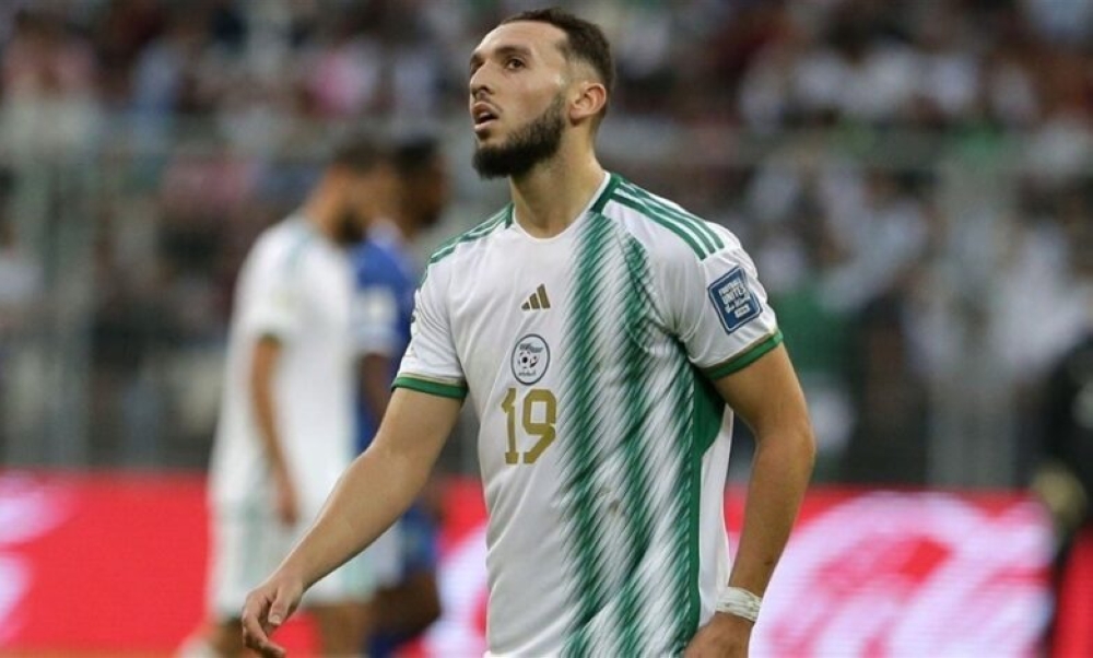 أمين غويري يغادر معسكر منتخب الجزائر لفرنسا.. فما السبب؟