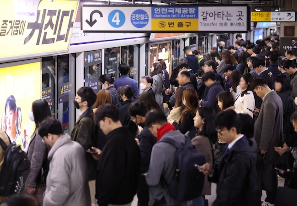 مترو الأنفاق في سول سيعمل لساعات إضافية بسبب الإضراب - koreabizwire