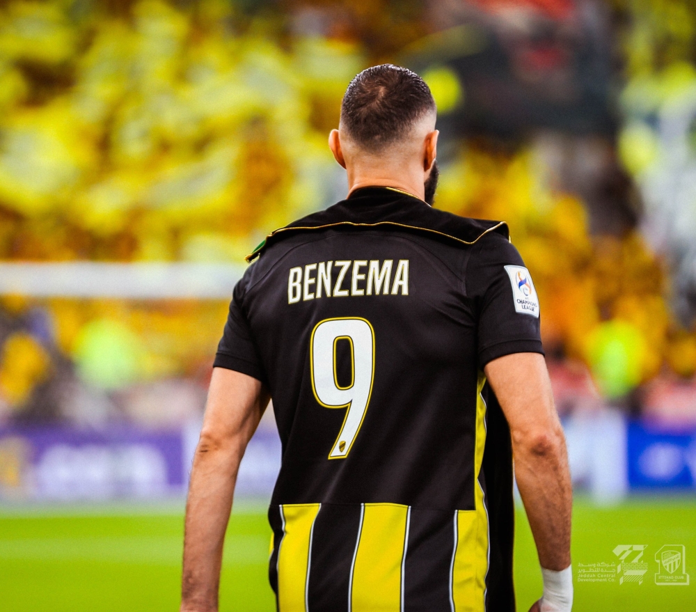 بنزيما يهدر ركلة جزاء رابعة مع الاتحاد