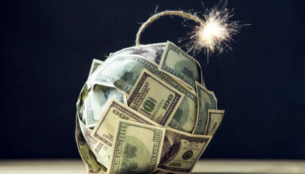 قفزة الديون الأمريكية تهدد استقرار الاقتصاد العالمي حتى 2030