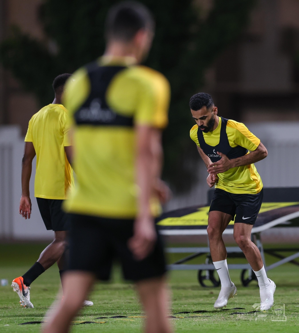بمشاركة بنزيما.. الاتحاد يختتم استعداده لمواجهة التعاون