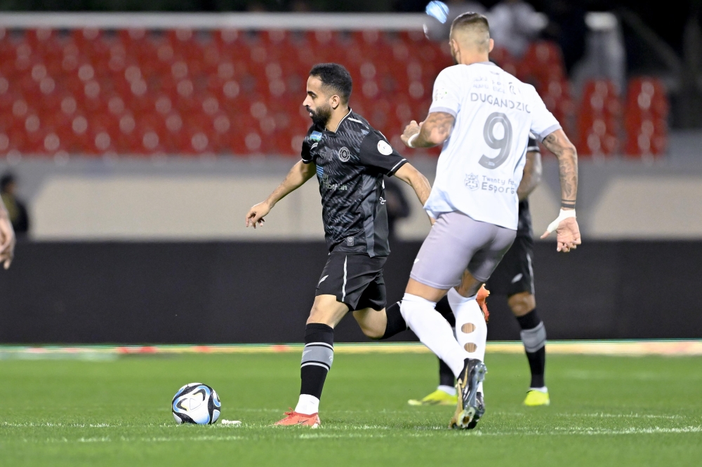 الشباب يتعثر بتعادل أمام الطائي في دوري روشن