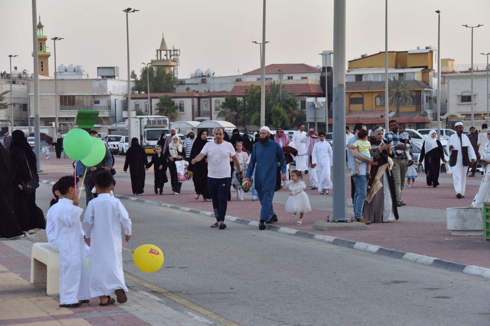 من الخليج للمغرب.. كيف تحتفل الشعوب العربية بعيد الفطر؟