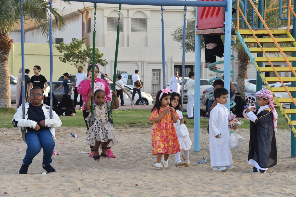 فرحة الأطفال بالعيد - اليوم 