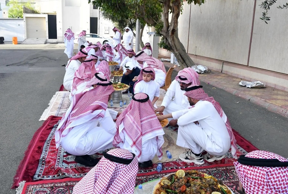 موروثات الاحتفال بالفطر في حائل.. من خشرة العيد لتبادل التهاني