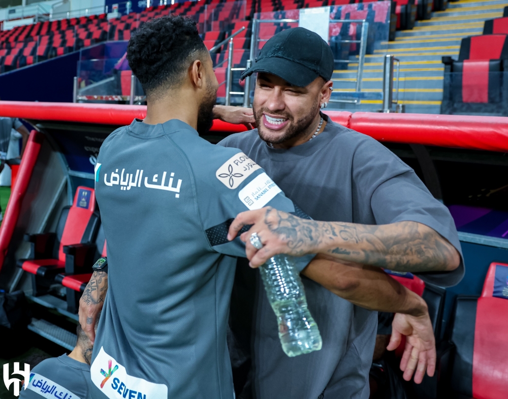 بحضور بن نافل ونيمار.. الهلال يضع خطة التتويج بالسوبر