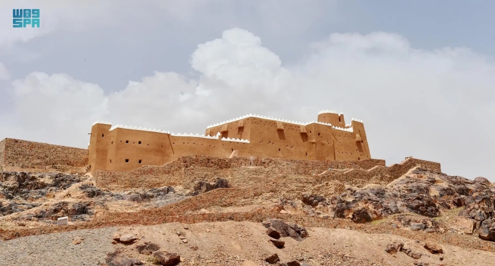 قلعة 'عيرف'.. متحف أثري وطراز معماري فريد