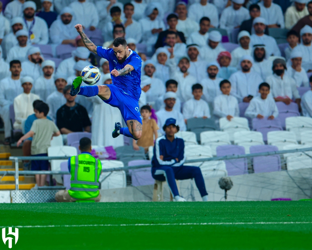 الهلال يخسر برباعية أمام العين الإماراتي