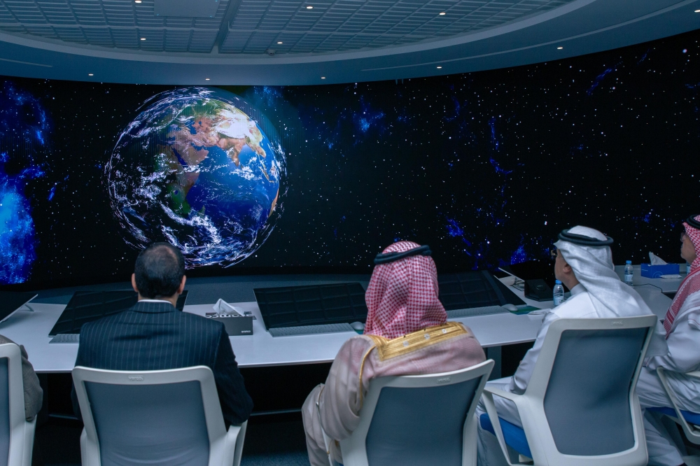 خلال زيارة أرامكو السعودية - اليوم