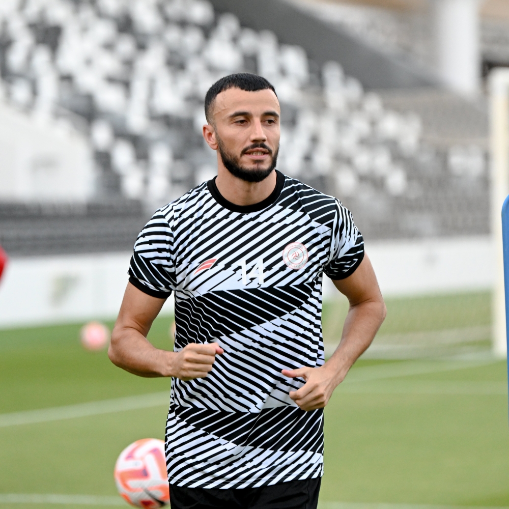 رومان سايس: الفوز على أبها مهم قبل مواجهة الاتحاد