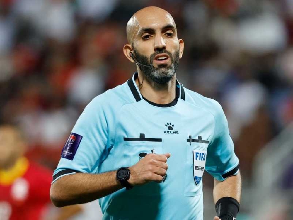 حكم الهلال والعين.. ذكريات سعيدة للكرة السعودية