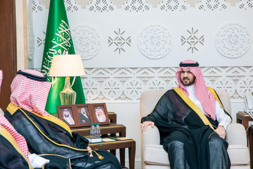 نائب أمير الشرقية يستقبل معالي مساعد وزير الموارد البشرية والتنمية الاجتماعية للخدمات المشتركة