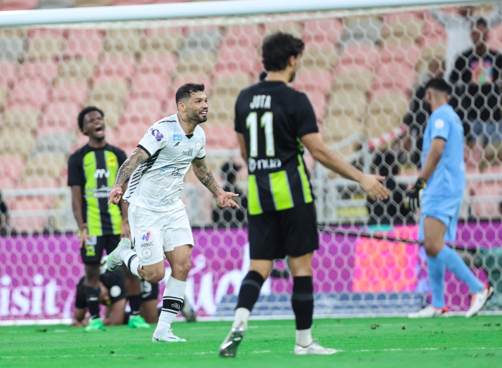 الشباب ينتصر على الاتحاد في جدة بثلاثية بدوري روشن
