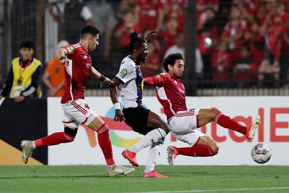 الأهلي المصري يتأهل لنهائي دوري أبطال إفريقيا بثلاثية أمام مازيمبي