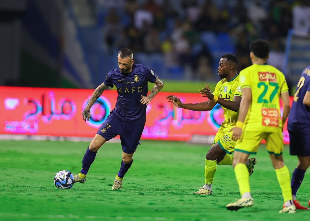 لابورت يقود النصر للفوز على الخليج