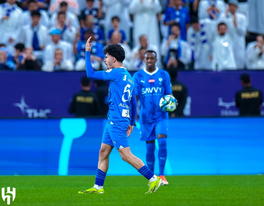 كم نقطة تفصل الهلال عن التتويج بـ دوري روشن ؟