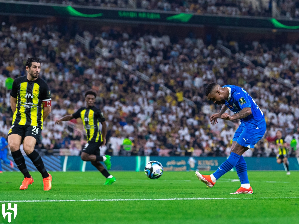 الهلال يتأهل لنهائي كأس الملك بثنائية بمرمى الاتحاد