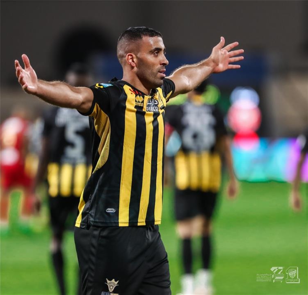 كانتي يُغادر مع بعثة الاتحاد إلى أبها وغياب حمد الله وحجازي