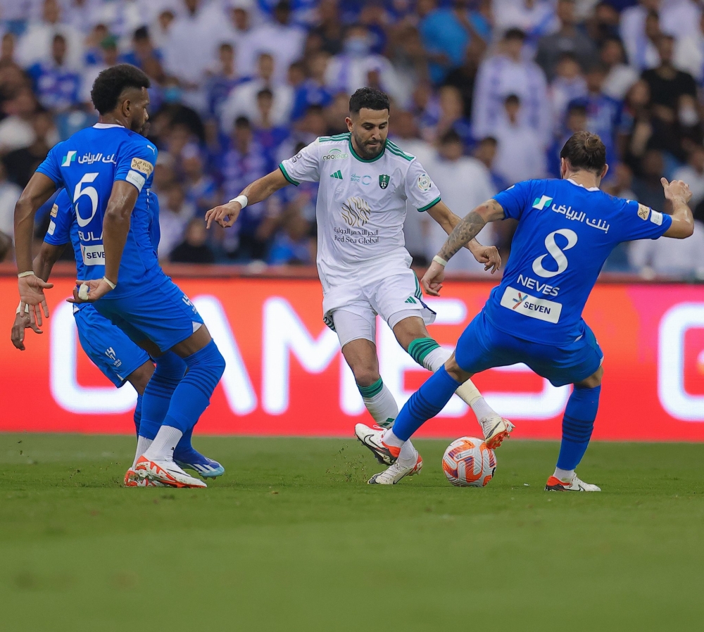 الأهلي لتأجيل تتويج الهلال بلقب الدوري