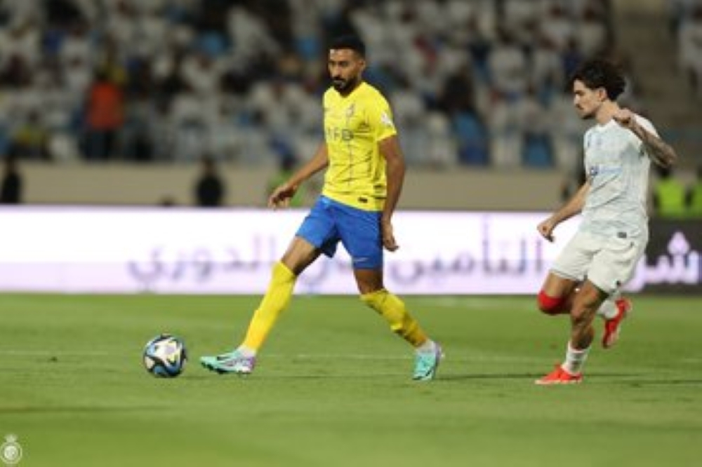 النصر يؤجل تتويج الهلال بثلاثية في شباك الأخدود