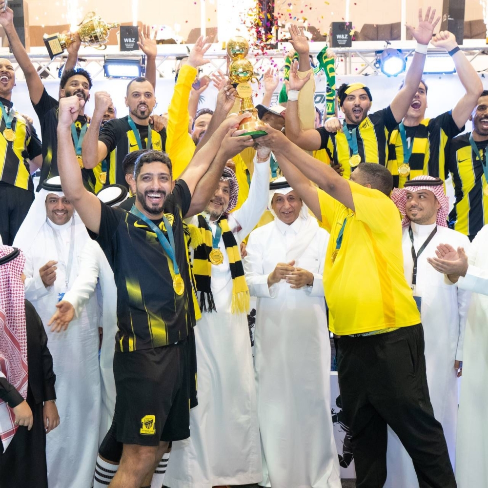 الاتحاد ينتزع ذهب نخبة الطائرة