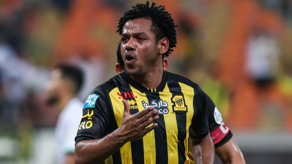 ماذا قدم رومارينهو مع الاتحاد بعد إعلانه الرحيل نهاية الموسم؟
