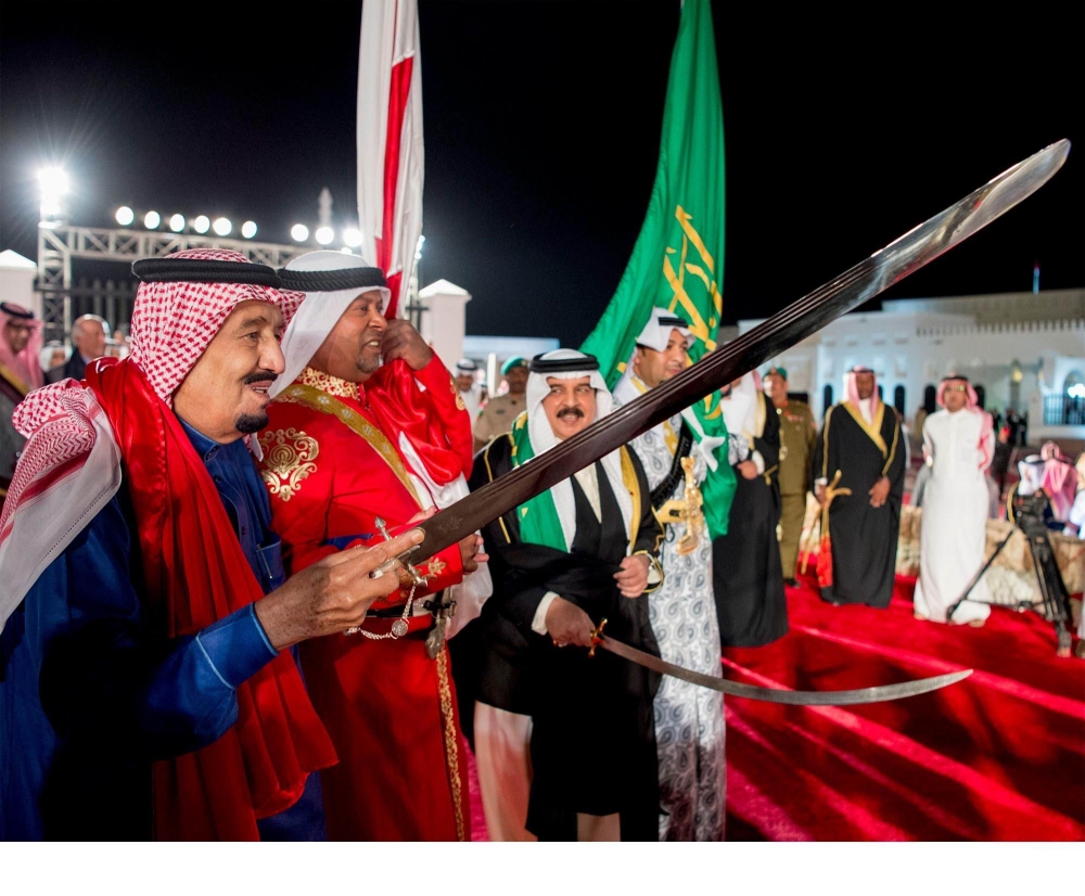 خادم الحرمين الشريفين خلال زيارته لمملكة البحرين