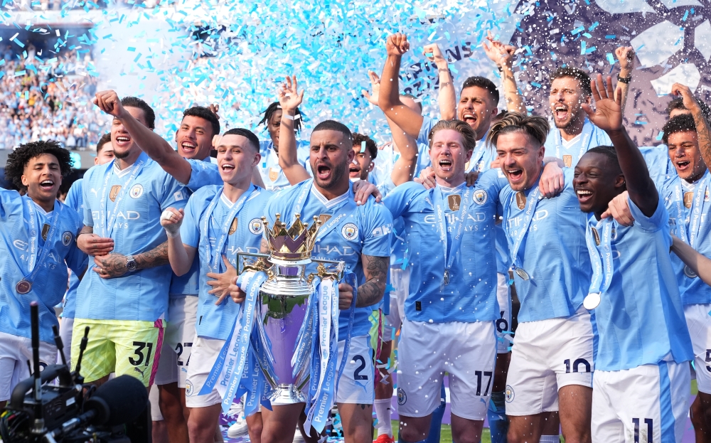 مانشستر سيتي يحتفل بلقب الدوري الإنجليزي اليوم الأحد