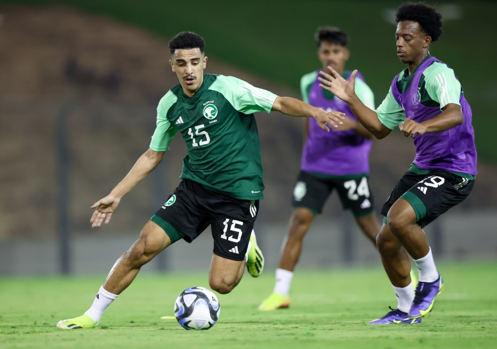 المنتخب الأولمبي يغادر الى فرنسا غدا