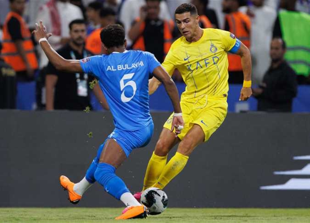الجمعة.. رغبة الهلال في الثلاثية تصطدم بالنصر