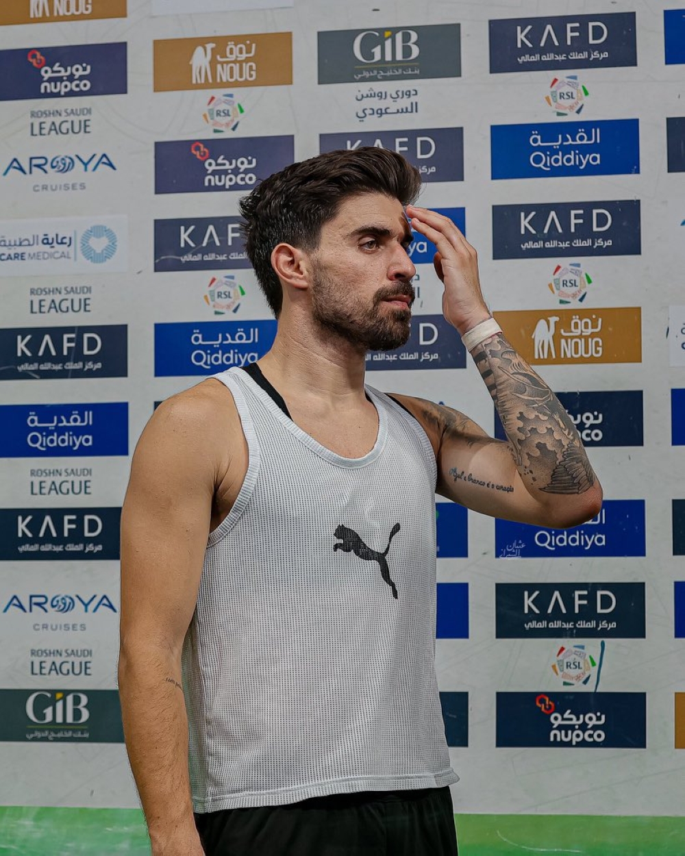 روبن نيفيز يكشف ماقاله لـ البليهي عقب الطرد أمام النصر