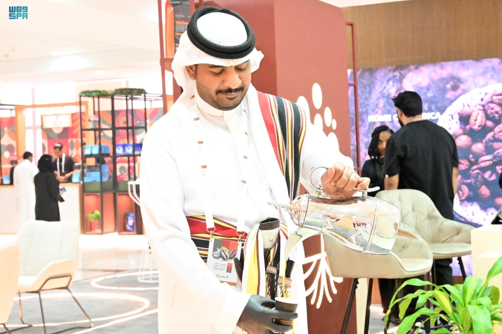 القهوة السعودية.. كرم الضيافة بأجود أنواع البن في جازان