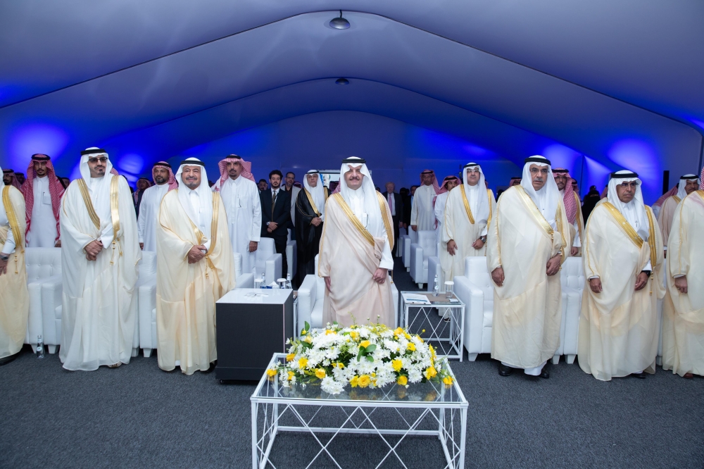 سمو أمير الشرقية خلال حضوره حفل التدشين