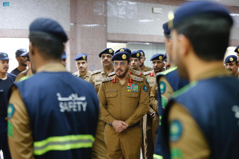 المدينة المنورة.. اللواء الفرج يتفقد أعمال الدفاع المدني بالحرم النبوي