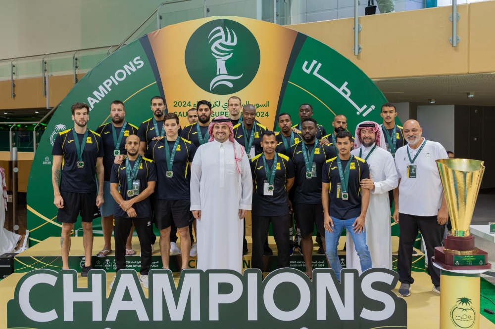 بن جلوي يتوج القادسية بكأس السوبر السعودي لكرة الماء