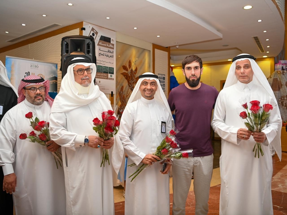 استقبال الفوج الأول من حجاج روسيا بالورود والهدايا - اليوم 