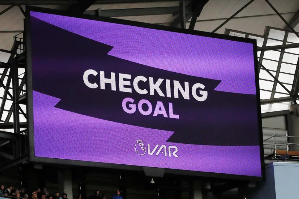 تقنية الـ'VAR' تستمر في 'البريميرليج' بعد انتهاء التصويت 