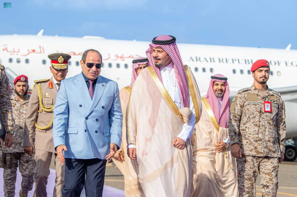 الرئيس المصري يصل إلى المدينة المنورة