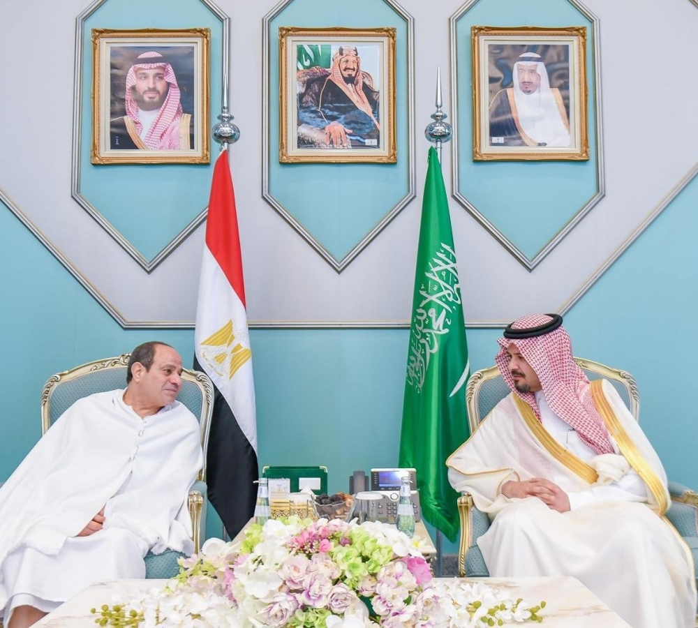 الرئيس المصري قبيل مغادرته المدينة المنورة - واس 