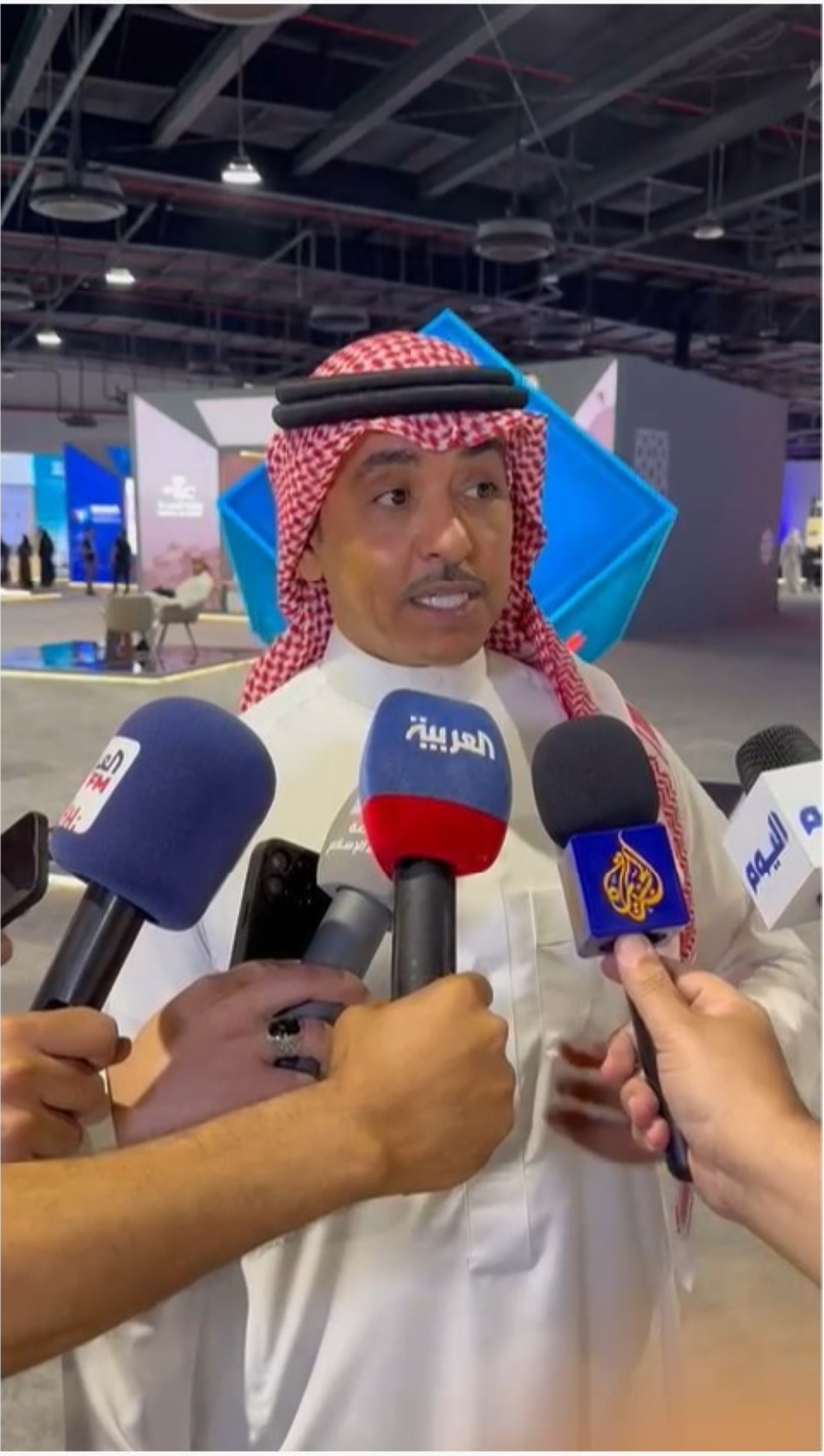 وزير الإعلام سلمان بن يوسف الدوسري - اليوم 
