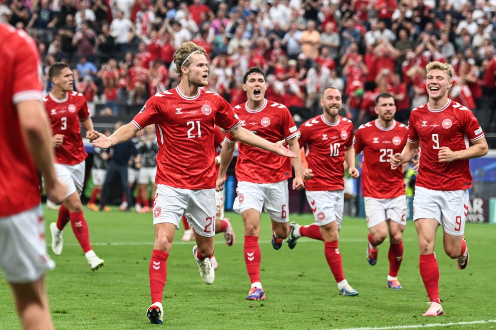 الدنمارك تفرض التعادل على إنجلترا في يورو 2024