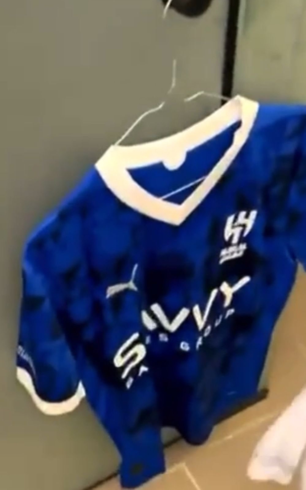 تسريب شكل قميص الهلال الجديد
