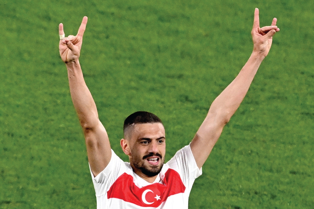 إيقاف ديميرال مدافع منتخب تركيا مباراتين في يورو2024