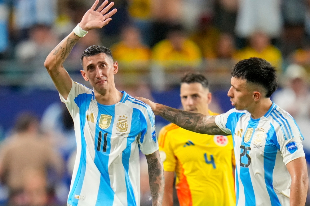 بالدموع.. انتهاء مسيرة أنخيل دي ماريا مع منتخب الارجنتين