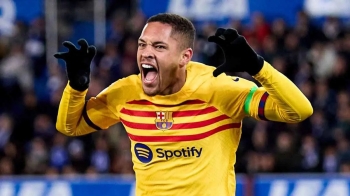 فيتور روكي لاعب برشلونة 