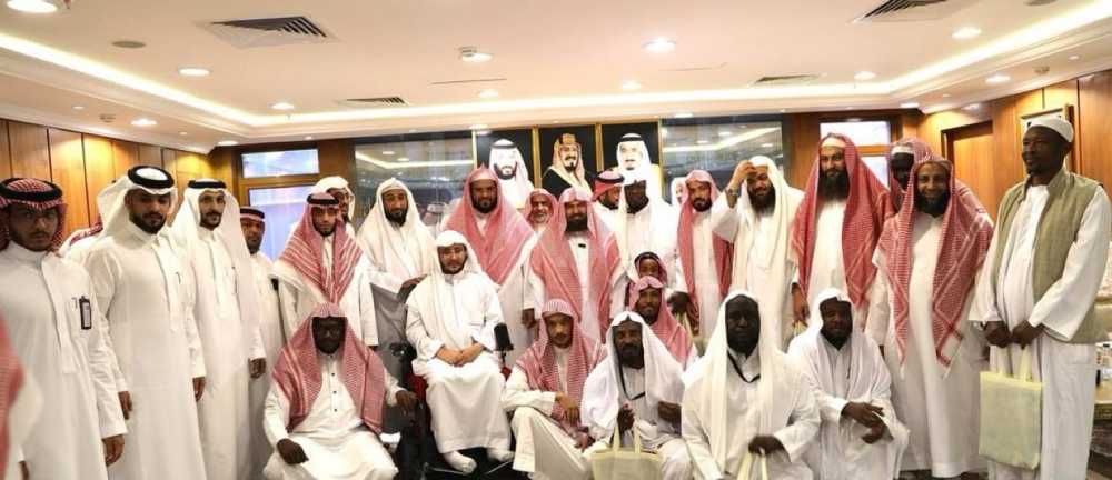 بالصور.. 'السديس' يحث طلاب العلم على الوسطية والاعتدال