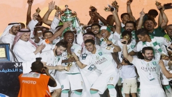 الأهلي بطل دوري روشن