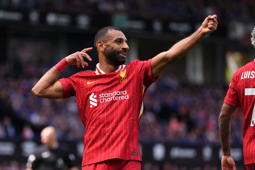 محمد صلاح يكشف سر احتفال 'القوس والسهم'